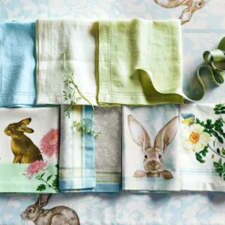 Damask Bunny Napkins, Set of 4 -TABLETOP BAR STORE damask bunny napkin 202240 0036 damask bunny napkins set of 4 z