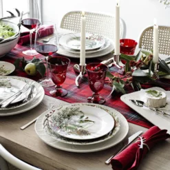 Faux Wood Charger Plate -TABLETOP BAR STORE faux bois charger plate 202219 0003 red pinecone cut goblets z