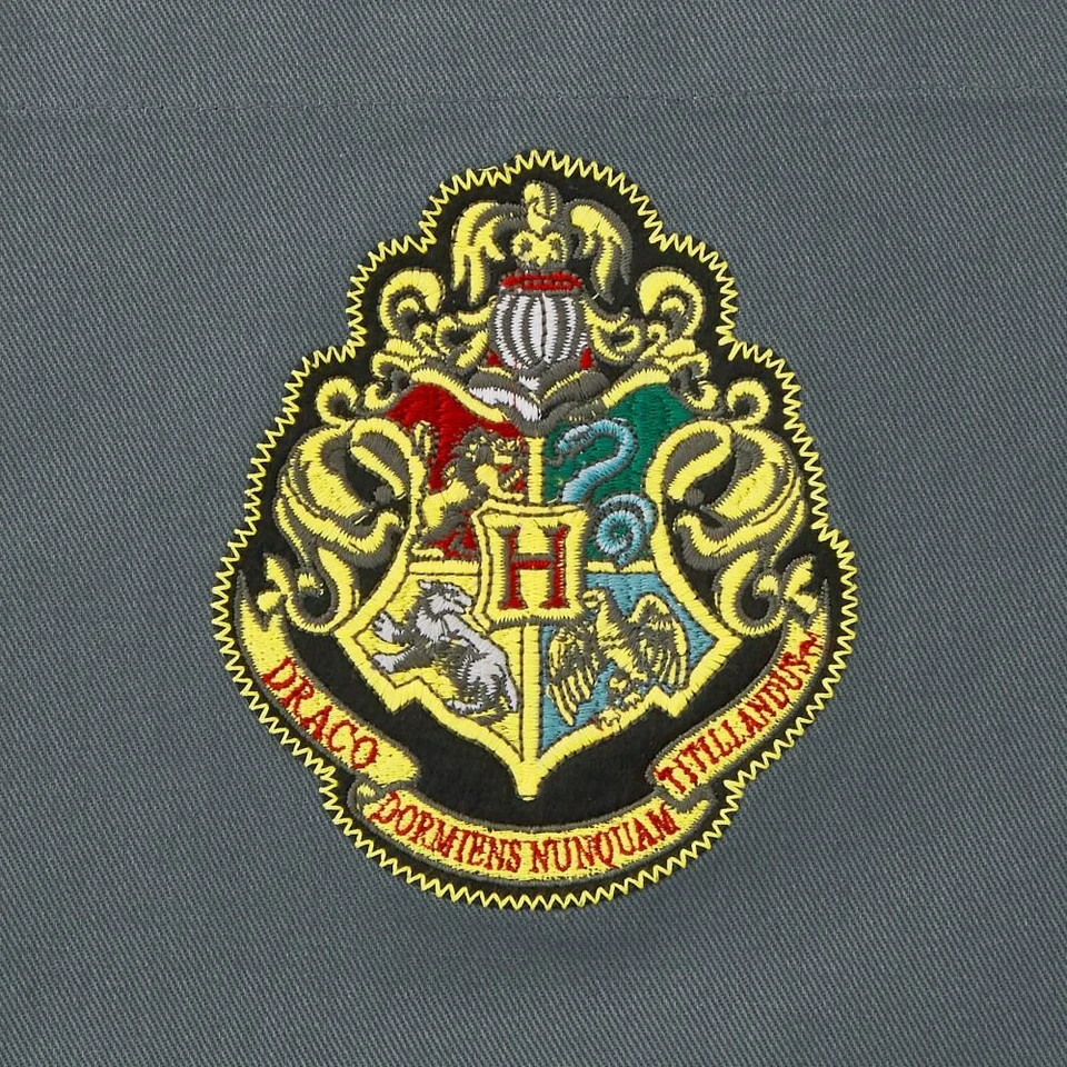 Harry Potter Adult Apron, Hogwarts 3 Harry Potter Adult Apron, Hogwarts - Image 2