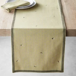 Bee Table Runner -TABLETOP BAR STORE honeybee table runner 202218 0516 bee table runner z