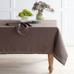 Linen Double Hemstitch Tablecloth -TABLETOP BAR STORE linen double hemstitch tablecloth alt7 imgz 3