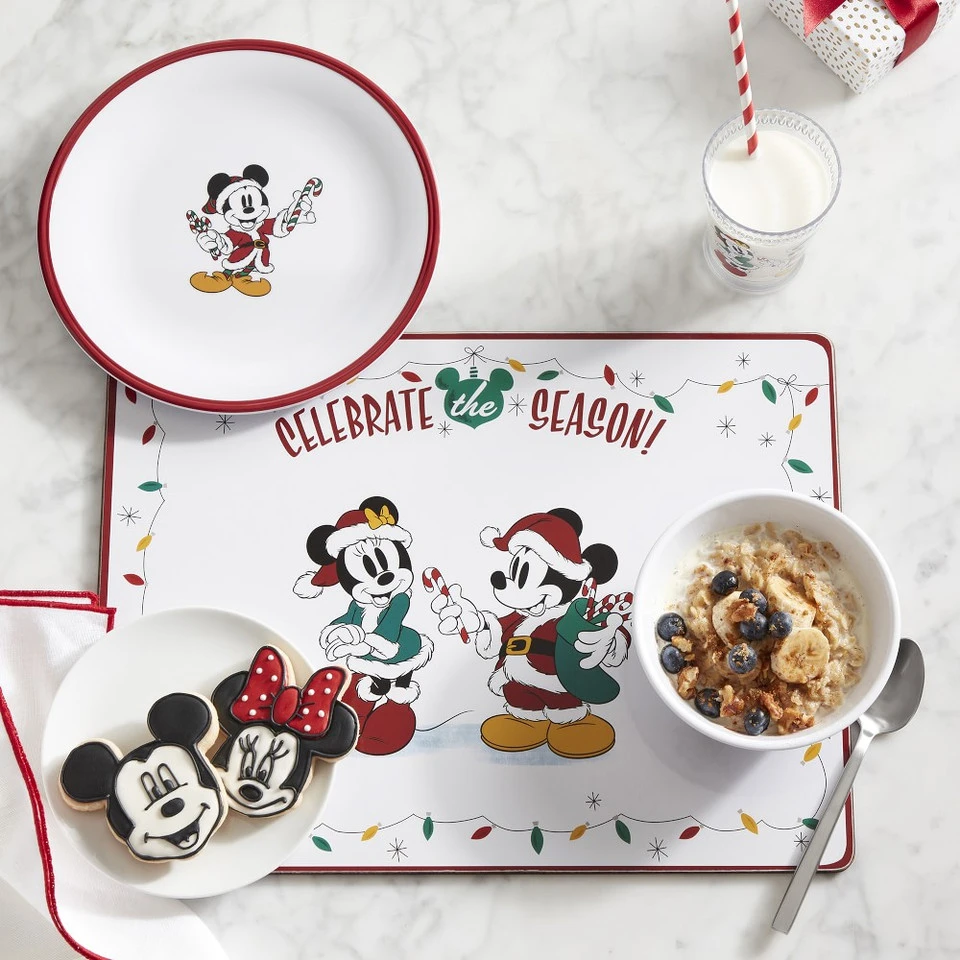 Disney Mickey Mouse and Minnie Mouse™ Christmas Placemat 4 Disney Mickey Mouse and Minnie Mouse™ Christmas Placemat - Image 2