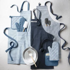 Williams Sonoma Classic Solid Adult & Kid Aprons -TABLETOP BAR STORE personalized adult apron 202139 0003 williams sonoma bay stripe adult kid aprons z