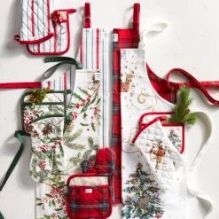 Twas the Night Before Christmas Oven Mitt & Potholder Set -TABLETOP BAR STORE twas the night oven mitt pot holder set 202227 0008 holiday stripe kitchen linens bundle z