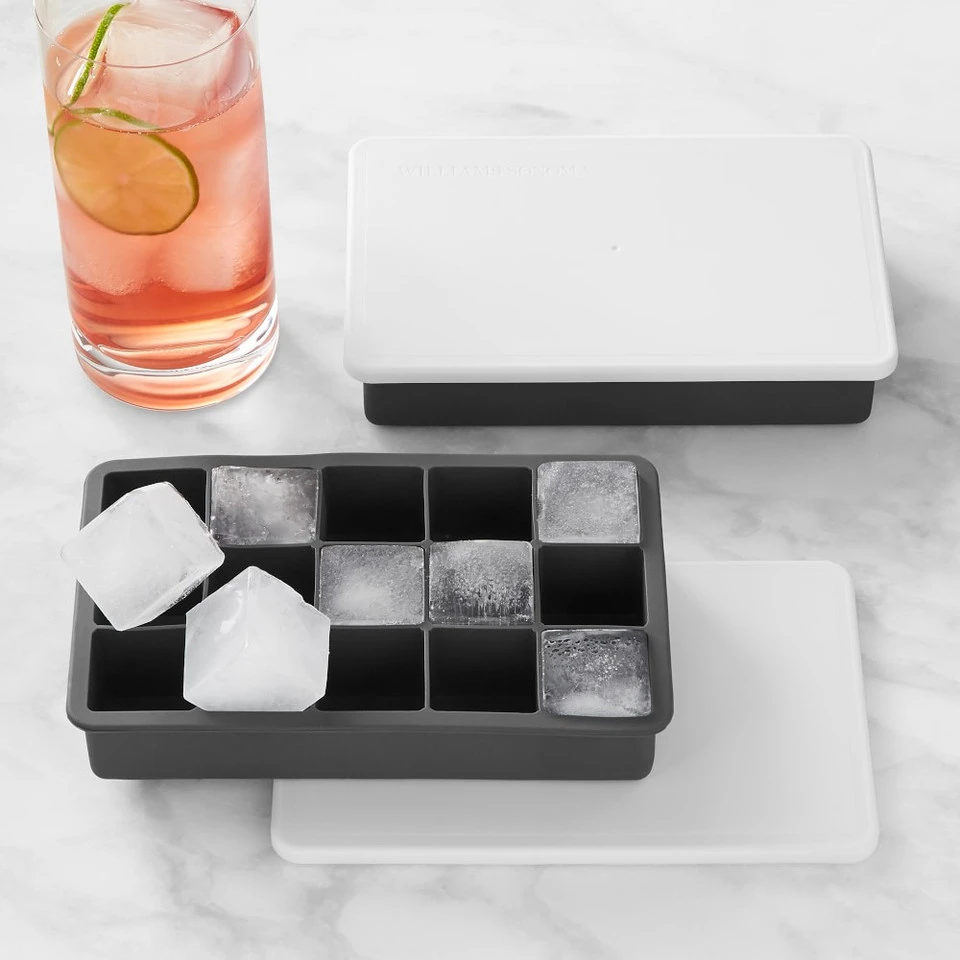 Williams Sonoma Perfect Cube Tray with Lid, Set of 2 2 Williams Sonoma Perfect Cube Tray with Lid, Set of 2