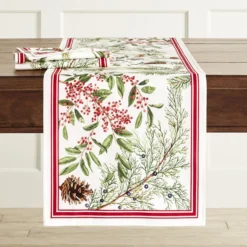 Woodland Berry Napkins, Set of 4 -TABLETOP BAR STORE woodland berry napkins 202214 0011 woodland berry napkins set of 4 z